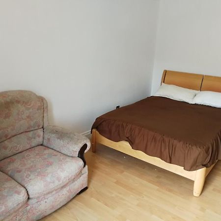 Budget Double Bedroom Near Glasgow City Centre And West End المظهر الخارجي الصورة