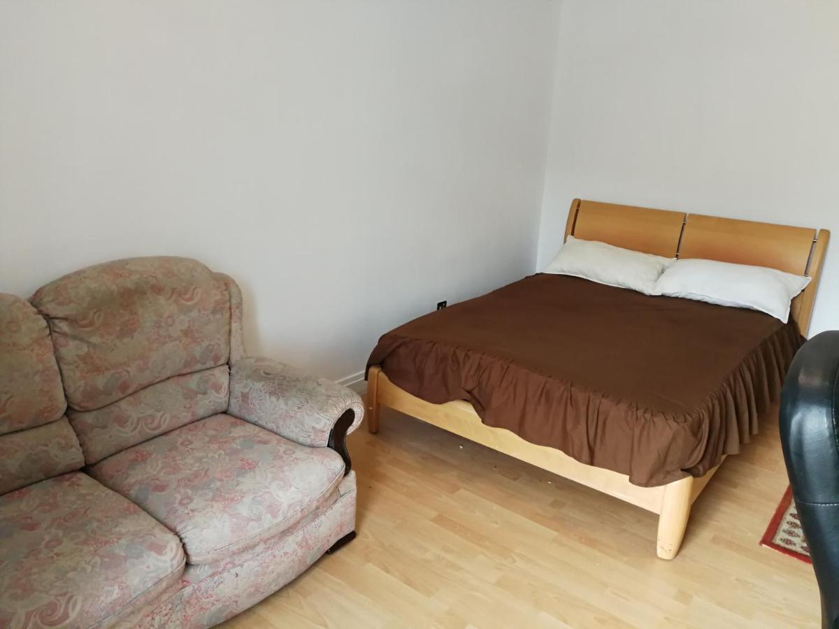 Budget Double Bedroom Near Glasgow City Centre And West End المظهر الخارجي الصورة